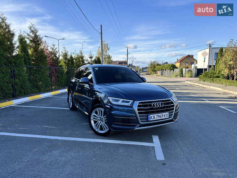 Внедорожник / Кроссовер Audi Q5 2017 в Киеве