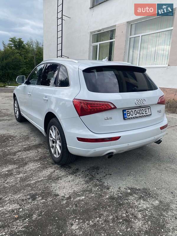 Позашляховик / Кросовер Audi Q5 2011 в Тернополі