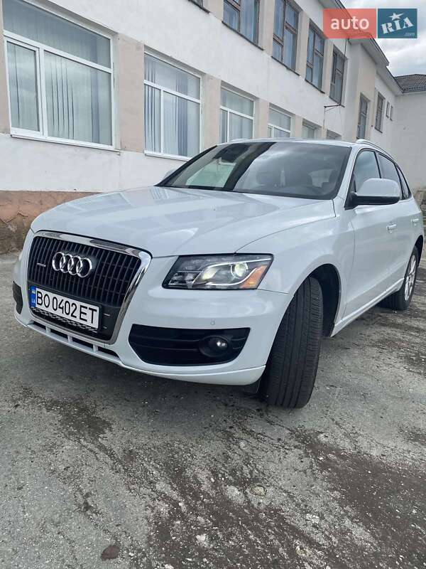 Позашляховик / Кросовер Audi Q5 2011 в Тернополі