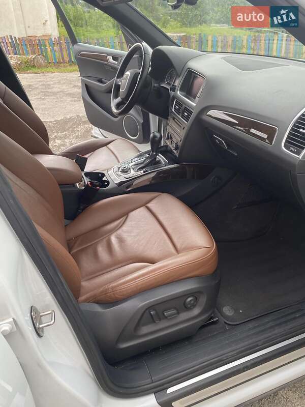 Позашляховик / Кросовер Audi Q5 2011 в Тернополі