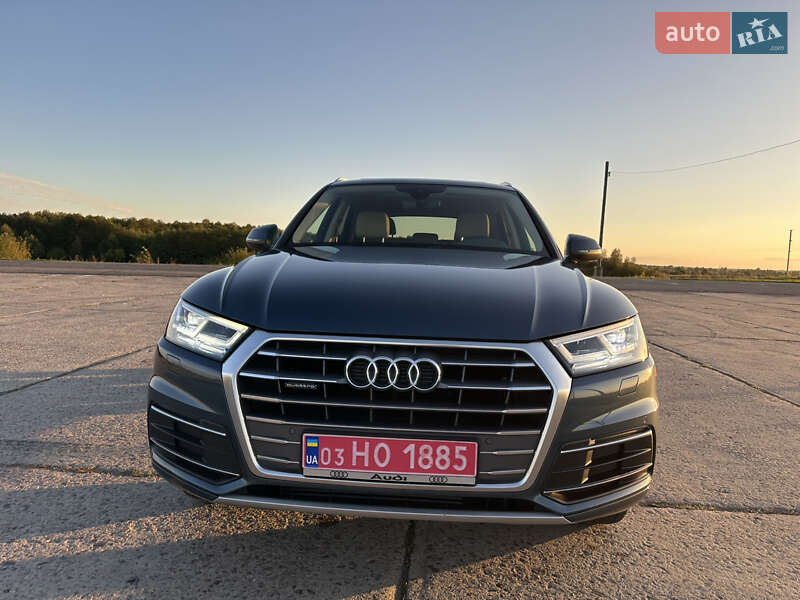 Внедорожник / Кроссовер Audi Q5 2018 в Луцке