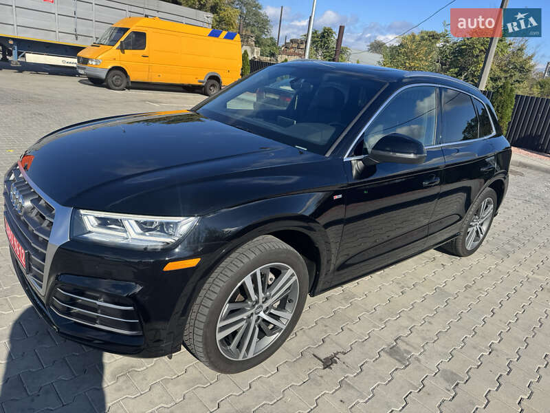 Позашляховик / Кросовер Audi Q5 2017 в Одесі