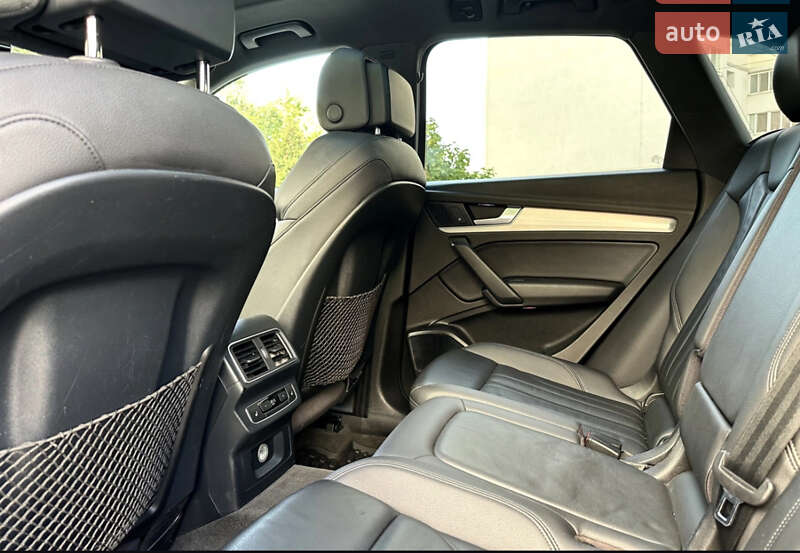 Позашляховик / Кросовер Audi Q5 2017 в Одесі