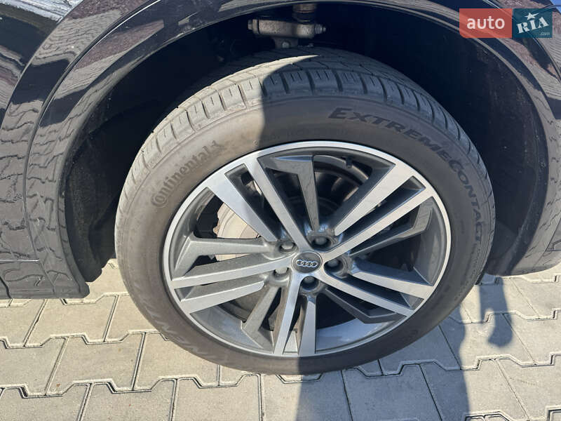 Позашляховик / Кросовер Audi Q5 2017 в Одесі