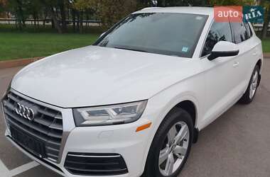 Внедорожник / Кроссовер Audi Q5 2019 в 