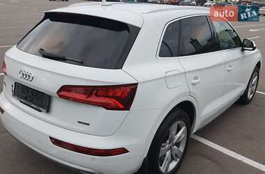 Внедорожник / Кроссовер Audi Q5 2019 в 