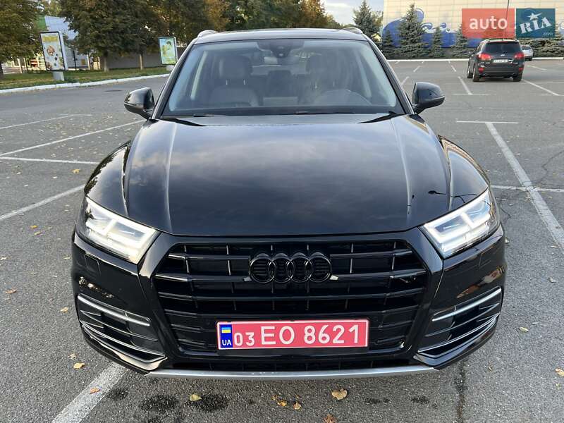 Внедорожник / Кроссовер Audi Q5 2017 в Киеве