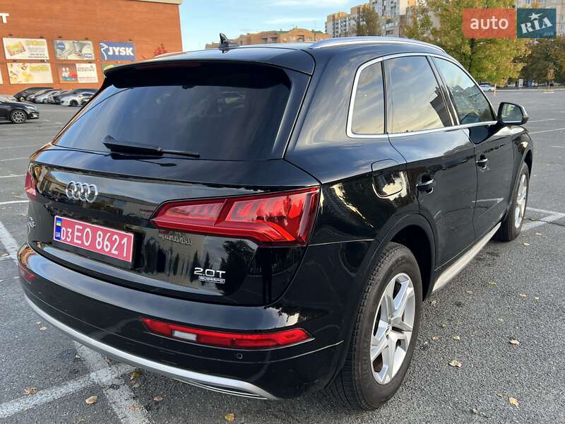 Внедорожник / Кроссовер Audi Q5 2017 в Киеве