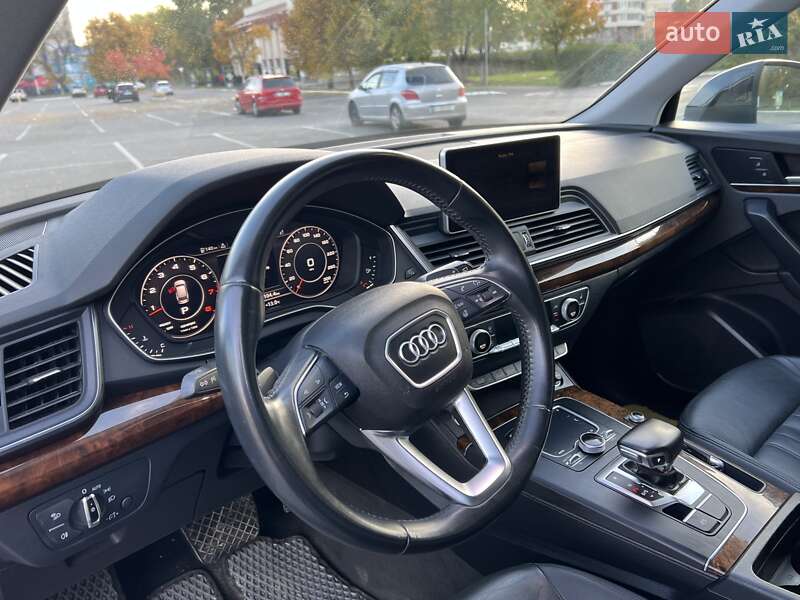Внедорожник / Кроссовер Audi Q5 2017 в Киеве