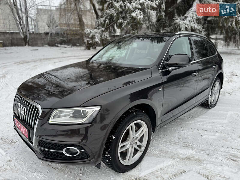 Позашляховик / Кросовер Audi Q5 2017 в Чернівцях