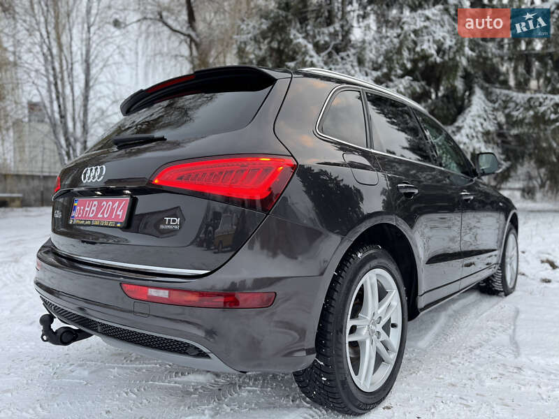 Позашляховик / Кросовер Audi Q5 2017 в Чернівцях
