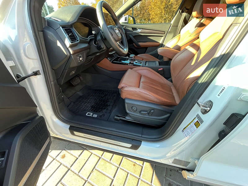 Внедорожник / Кроссовер Audi Q5 2020 в Луцке