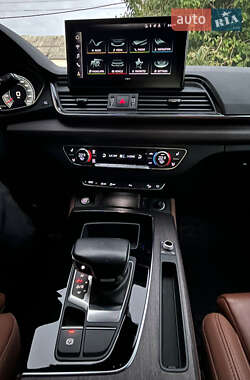Внедорожник / Кроссовер Audi Q5 2020 в 