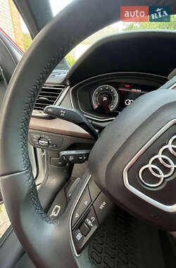 Внедорожник / Кроссовер Audi Q5 2020 в 
