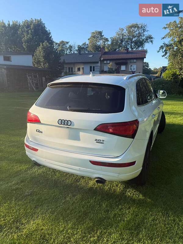 Позашляховик / Кросовер Audi Q5 2016 в Києві