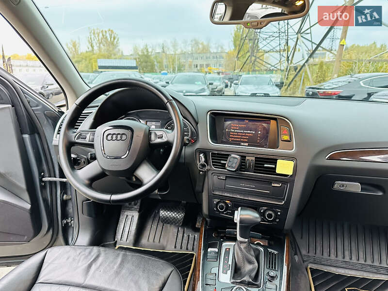 Внедорожник / Кроссовер Audi Q5 2011 в Харькове