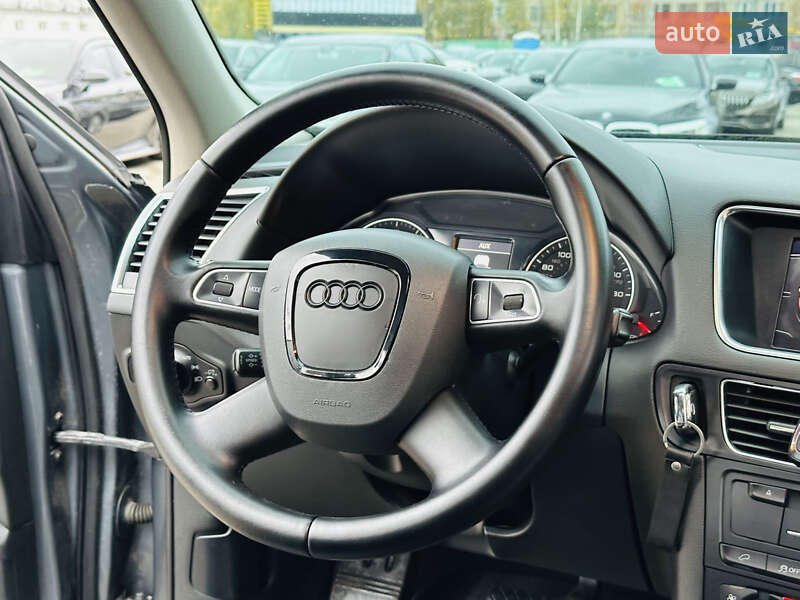 Внедорожник / Кроссовер Audi Q5 2011 в Харькове
