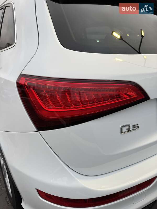 Позашляховик / Кросовер Audi Q5 2014 в Києві