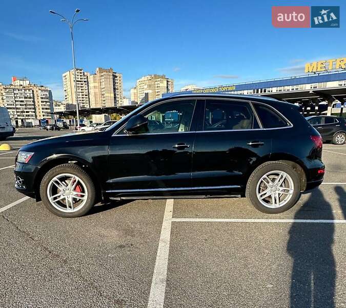 Позашляховик / Кросовер Audi Q5 2016 в Києві