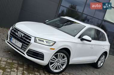 Позашляховик / Кросовер Audi Q5 2017 в 