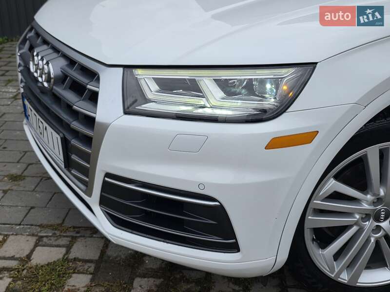 Внедорожник / Кроссовер Audi Q5 2017 в Ивано-Франковске