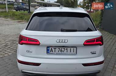 Позашляховик / Кросовер Audi Q5 2017 в 