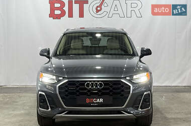 Внедорожник / Кроссовер Audi Q5 2022 в 