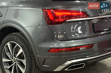 Внедорожник / Кроссовер Audi Q5 2022 в 