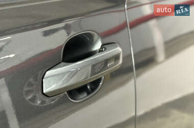 Внедорожник / Кроссовер Audi Q5 2022 в 