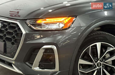 Внедорожник / Кроссовер Audi Q5 2022 в 