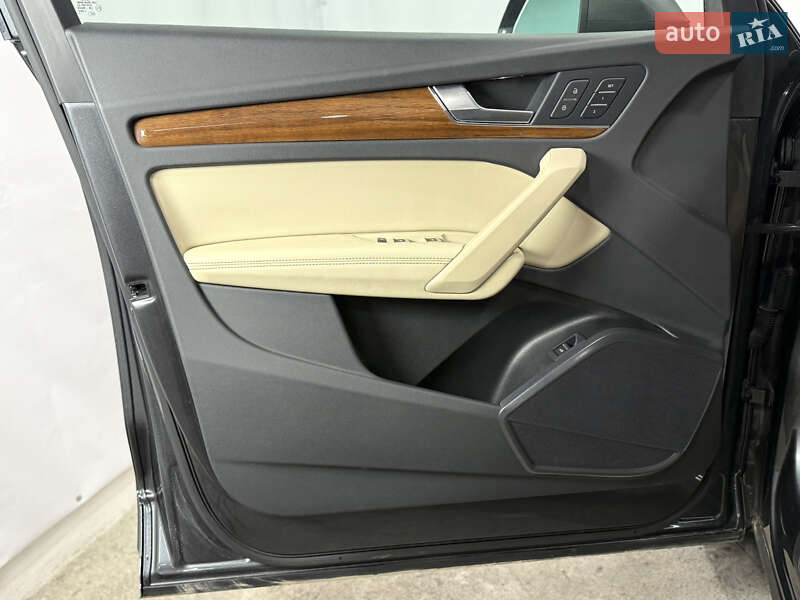Позашляховик / Кросовер Audi Q5 2022 в Одесі