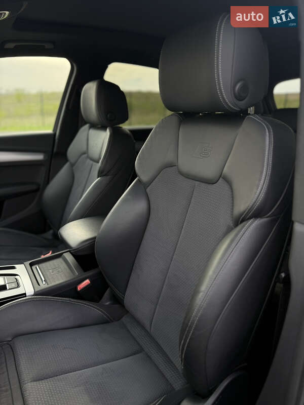 Позашляховик / Кросовер Audi Q5 2020 в Рівному