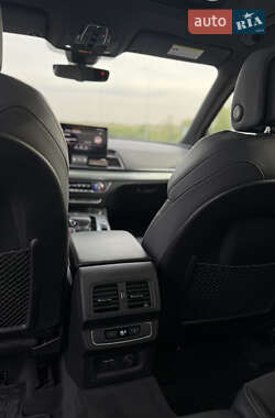 Внедорожник / Кроссовер Audi Q5 2020 в 