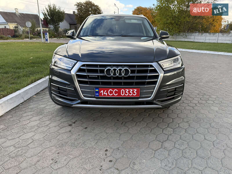 Внедорожник / Кроссовер Audi Q5 2018 в Ровно