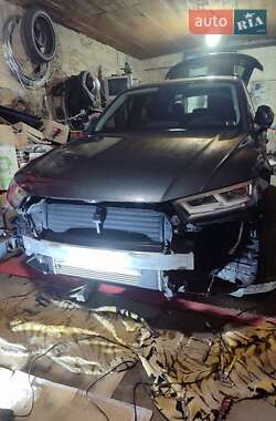 Внедорожник / Кроссовер Audi Q5 2020 в 