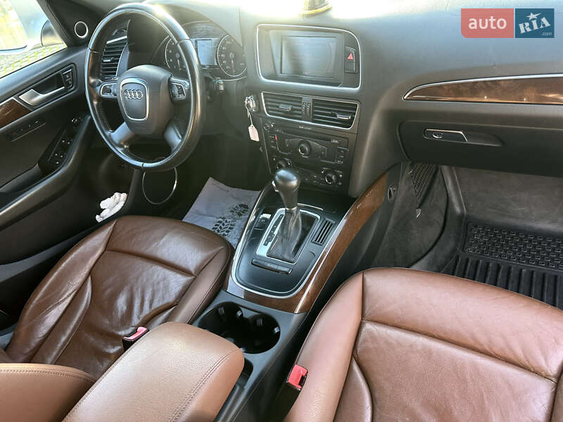 Позашляховик / Кросовер Audi Q5 2012 в Львові