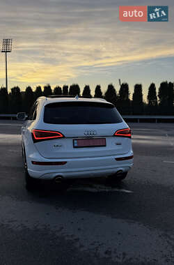 Позашляховик / Кросовер Audi Q5 2016 в 