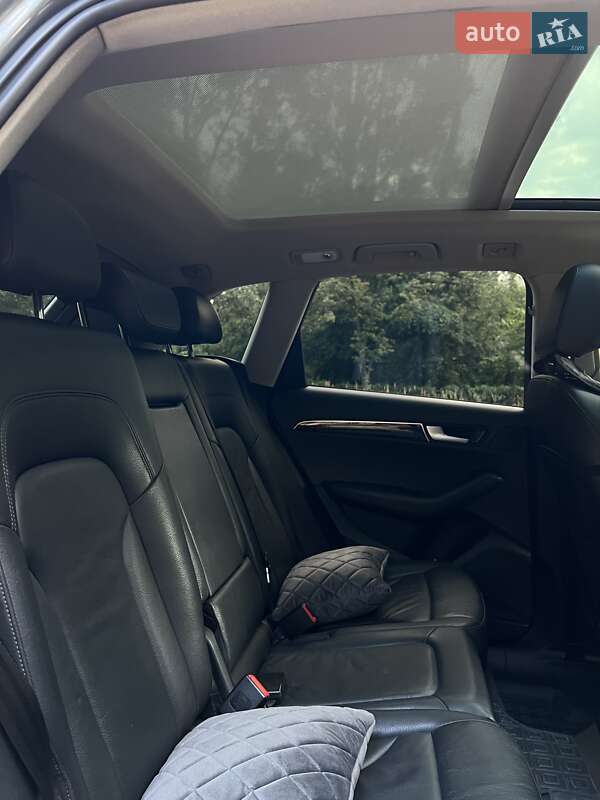 Позашляховик / Кросовер Audi Q5 2012 в Києві