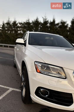 Позашляховик / Кросовер Audi Q5 2016 в 