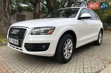 Позашляховик / Кросовер Audi Q5 2010 в 