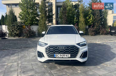 Позашляховик / Кросовер Audi Q5 2020 в 