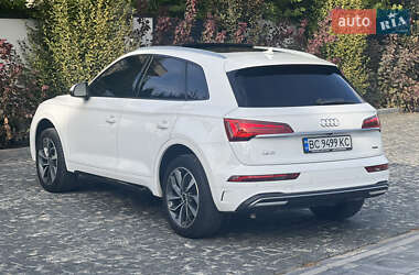 Позашляховик / Кросовер Audi Q5 2020 в 