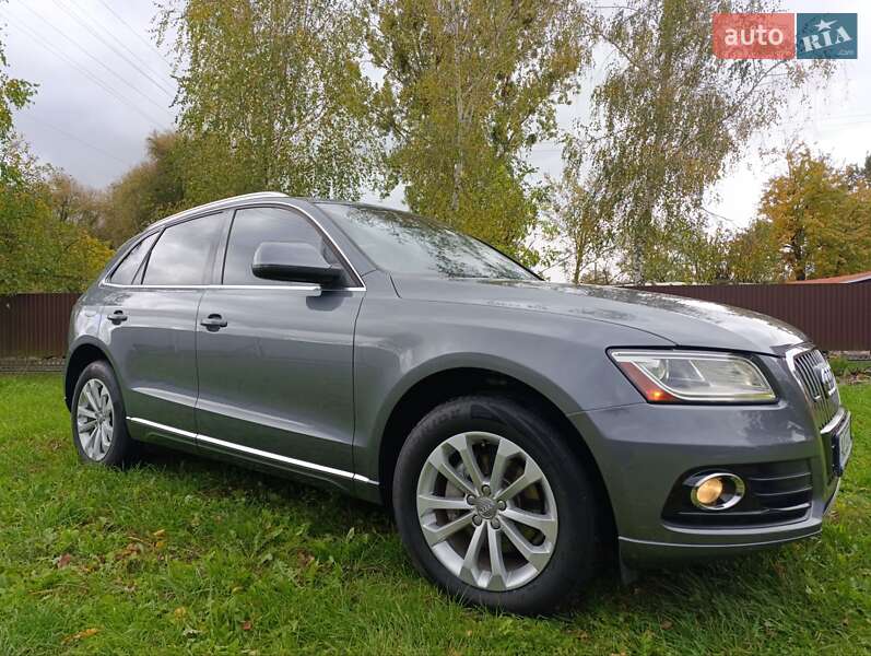 Позашляховик / Кросовер Audi Q5 2012 в  фото Позашляховик / Кросовер Audi Q5 2012 в