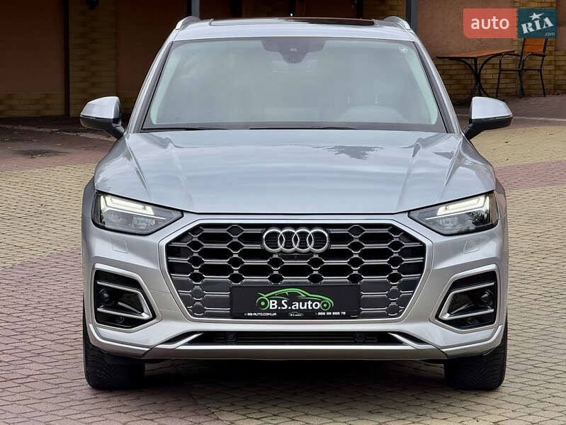 Внедорожник / Кроссовер Audi Q5 2021 в Мукачево