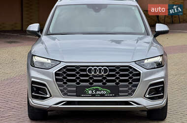 Позашляховик / Кросовер Audi Q5 2021 в 