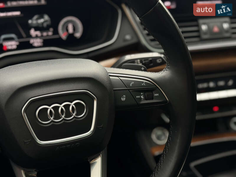 Внедорожник / Кроссовер Audi Q5 2021 в Мукачево