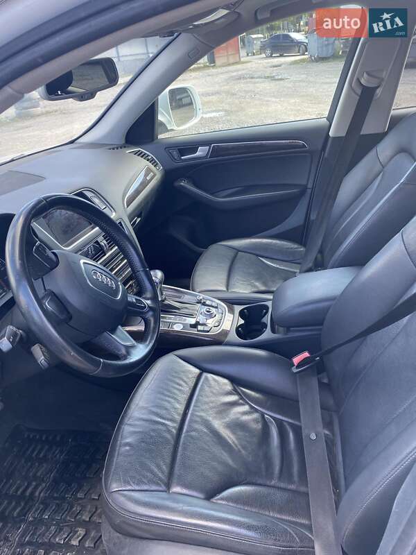 Внедорожник / Кроссовер Audi Q5 2013 в Черновцах
