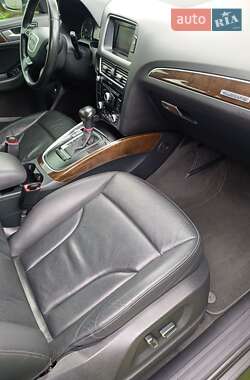 Позашляховик / Кросовер Audi Q5 2012 в  фото 33 Позашляховик / Кросовер Audi Q5 2012 в