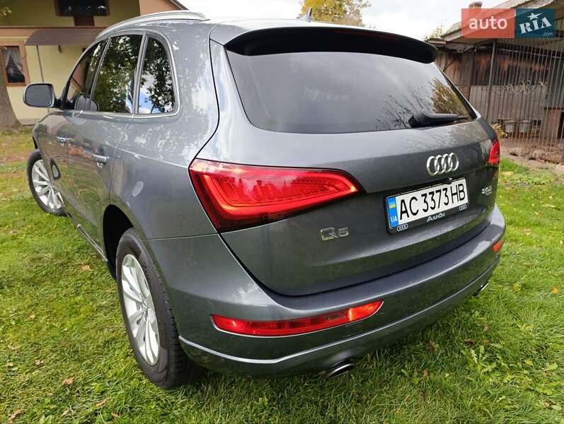 Позашляховик / Кросовер Audi Q5 2012 в Володимирі