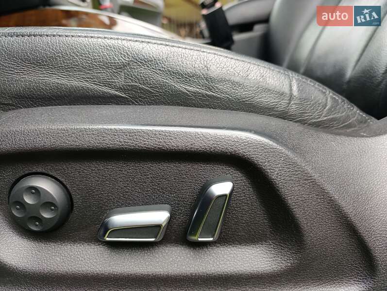 Позашляховик / Кросовер Audi Q5 2012 в Володимирі